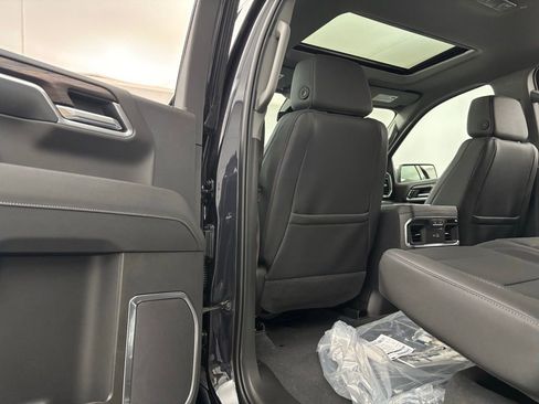 New 2026 GMC Sierra 1500 SLT w/ SLT Premium Package image 40