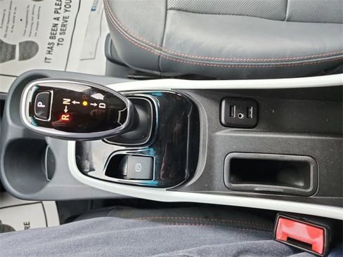 Used 2018 Chevrolet Bolt Premier w/ Driver Confidence II Package image 27