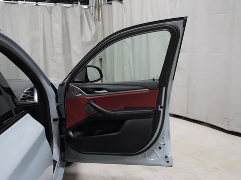 Used 2024 BMW X3 xDrive30i w/ Premium Package image 32