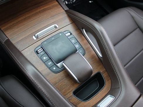 Used 2022 Mercedes-Benz GLE 350 4MATIC image 20