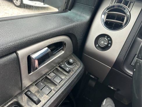 Used 2017 Ford Expedition Limited AWD/4WD image 20