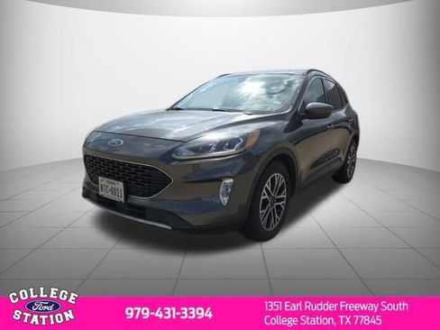 Used 2020 Ford Escape SEL image 3