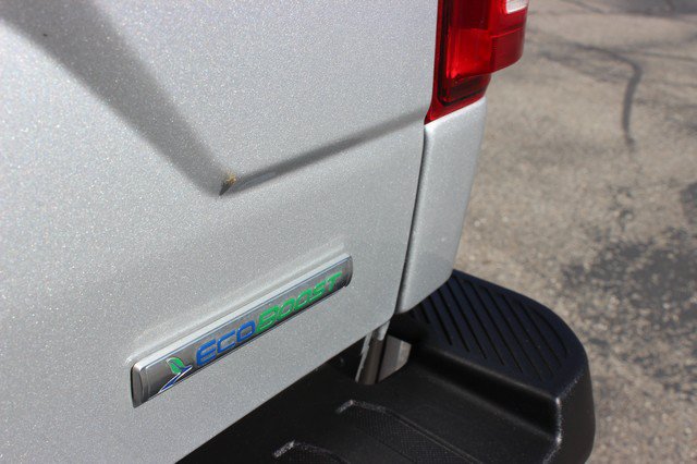 Used 2019 Ford F150 Lariat w/ Equipment Group 502A Luxury AWD/4WD image 14