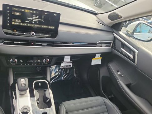 New 2026 Mitsubishi Outlander SE FWD image 18