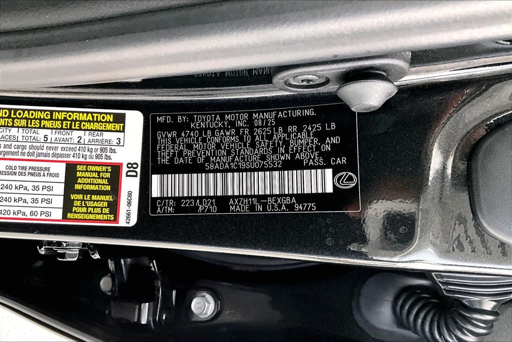 Used 2025 Lexus ES 300h w/ Premium Package FWD image 41
