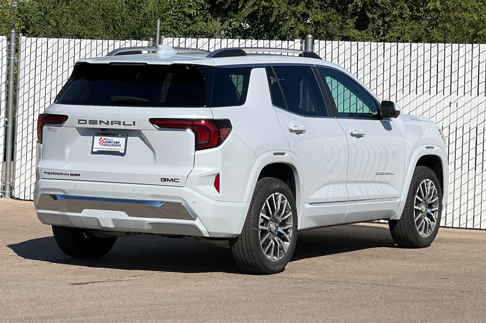 New 2027 GMC Terrain Denali AWD/4WD image 4