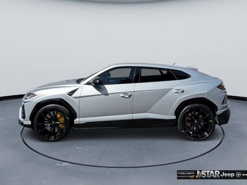 Used 2022 Lamborghini Urus AWD/4WD image 8