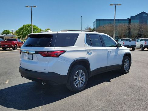 Used 2023 Chevrolet Traverse LT image 17