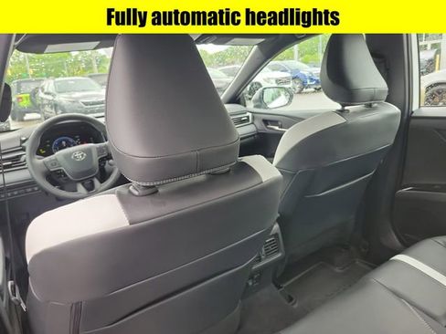 Used 2026 Toyota Camry SE FWD image 26