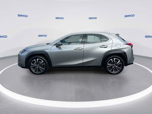 Used 2022 Lexus UX 200 FWD image 5