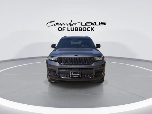 Used 2023 Jeep Grand Cherokee L Laredo AWD/4WD image 3