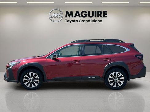 Used 2023 Subaru Outback Limited XT image 3