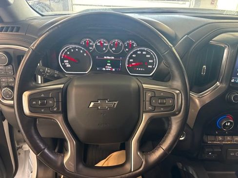 Used 2021 Chevrolet Silverado 1500 LT Trail Boss w/ Convenience Package II AWD/4WD image 34