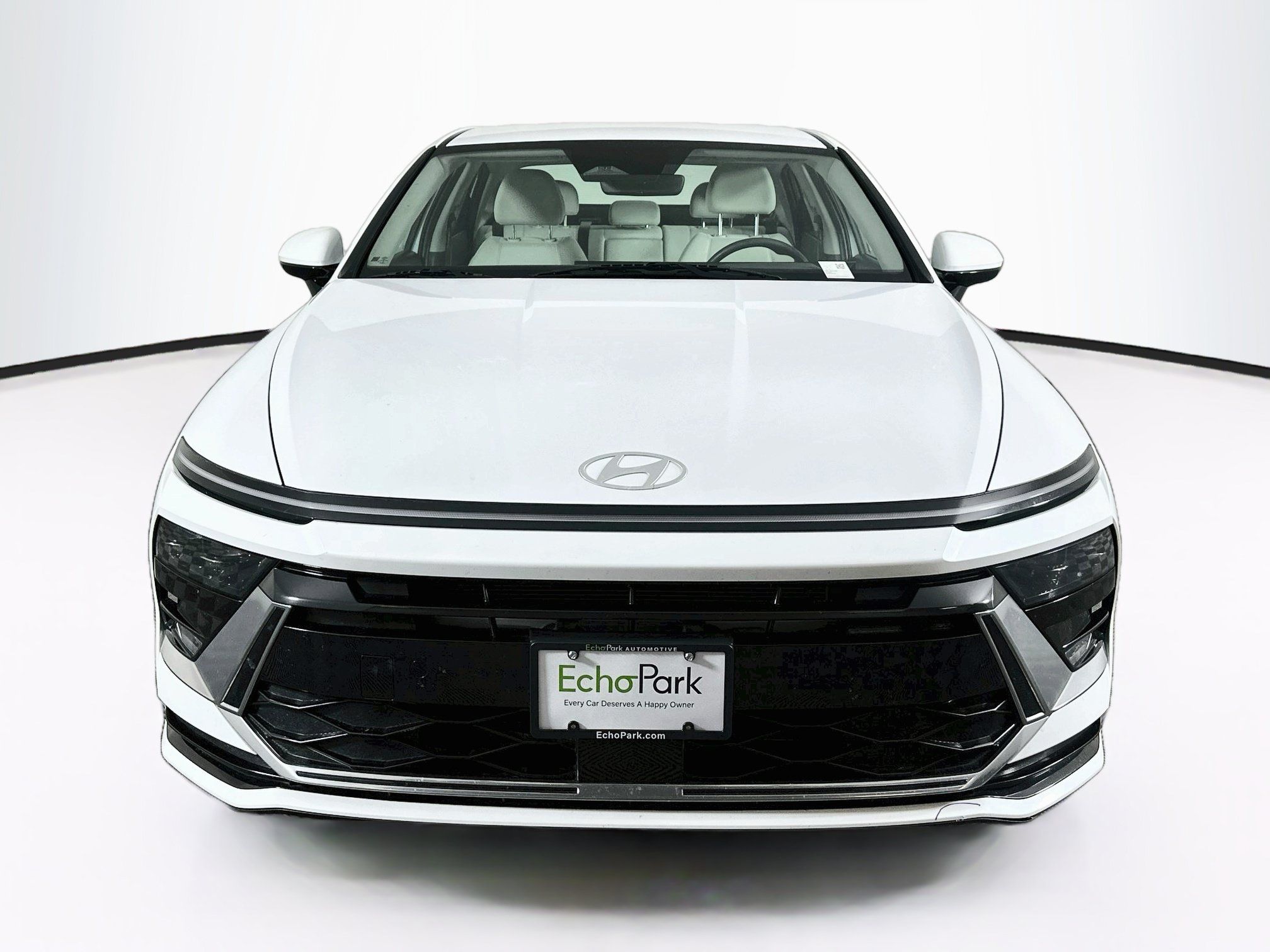 Used 2025 Hyundai Sonata SEL FWD image 2