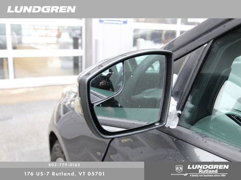 Used 2016 Ford Focus SE image 38