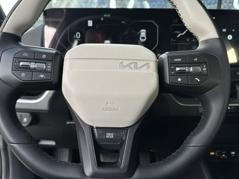 New 2025 Kia K4 GT-Line w/ GT-Line Premium Package image 17