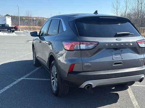 Used 2022 Ford Escape SEL image 9