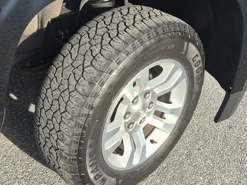 Used 2019 Chevrolet Tahoe LT image 3