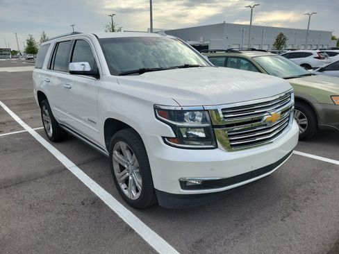 Used 2018 Chevrolet Tahoe Premier RWD image 2