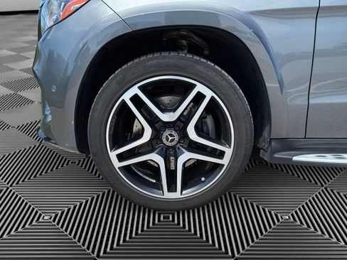 Used 2018 Mercedes-Benz GLS 550 4MATIC image 9