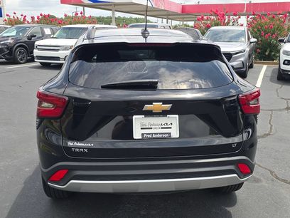 Used 2025 Chevrolet Trax LT