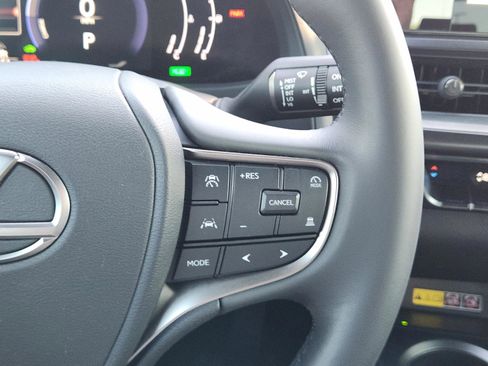 Certified 2025 Lexus UX 300h FWD image 25
