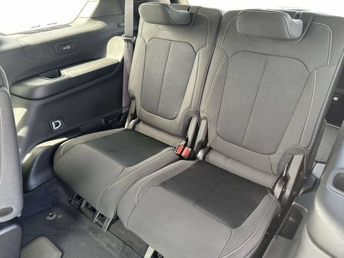 New 2026 Jeep Grand Cherokee L Laredo AWD/4WD image 9
