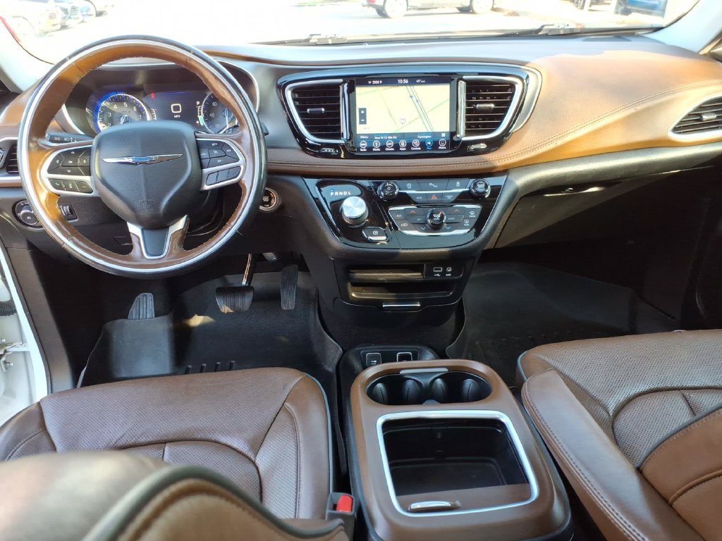 Used 2019 Chrysler Pacifica Limited FWD image 14