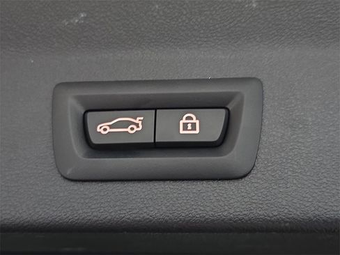 Used 2022 BMW X3 xDrive30i w/ M Sport Package 2 image 16