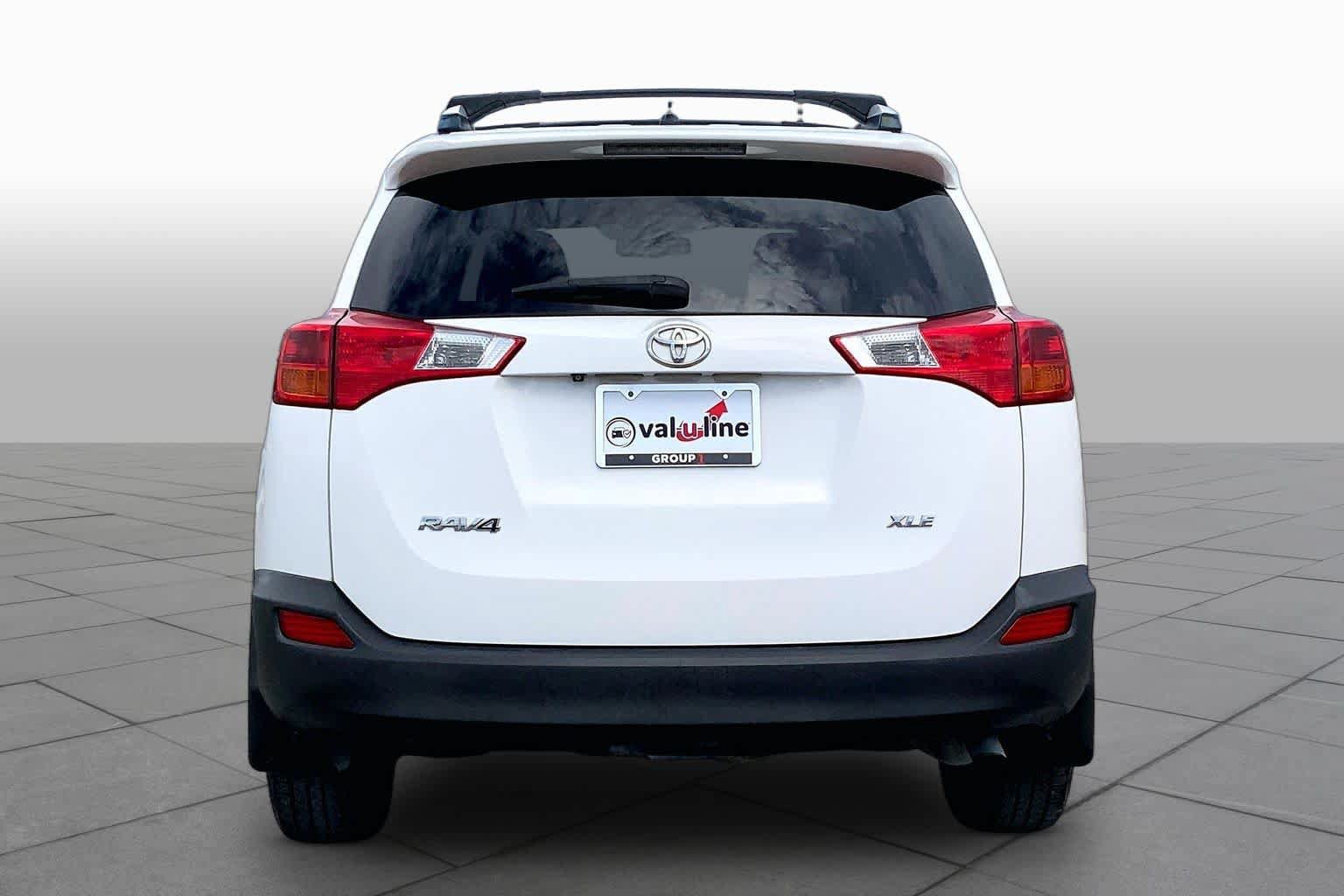 Used 2013 Toyota RAV4 XLE FWD image 5