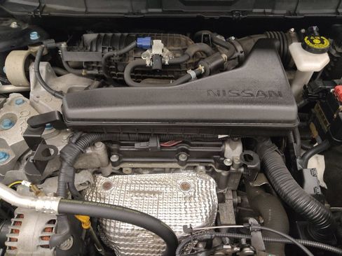 Used 2020 Nissan Rogue SV image 30