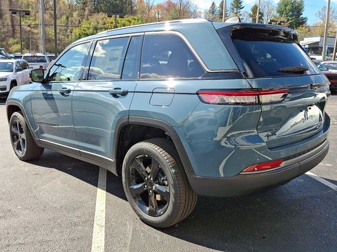 New 2026 Jeep Grand Cherokee Limited image 4