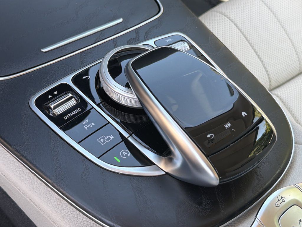 Used 2023 Mercedes-Benz E 450 Cabriolet image 28