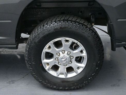 Used 2024 RAM 2500 Laramie AWD/4WD image 34