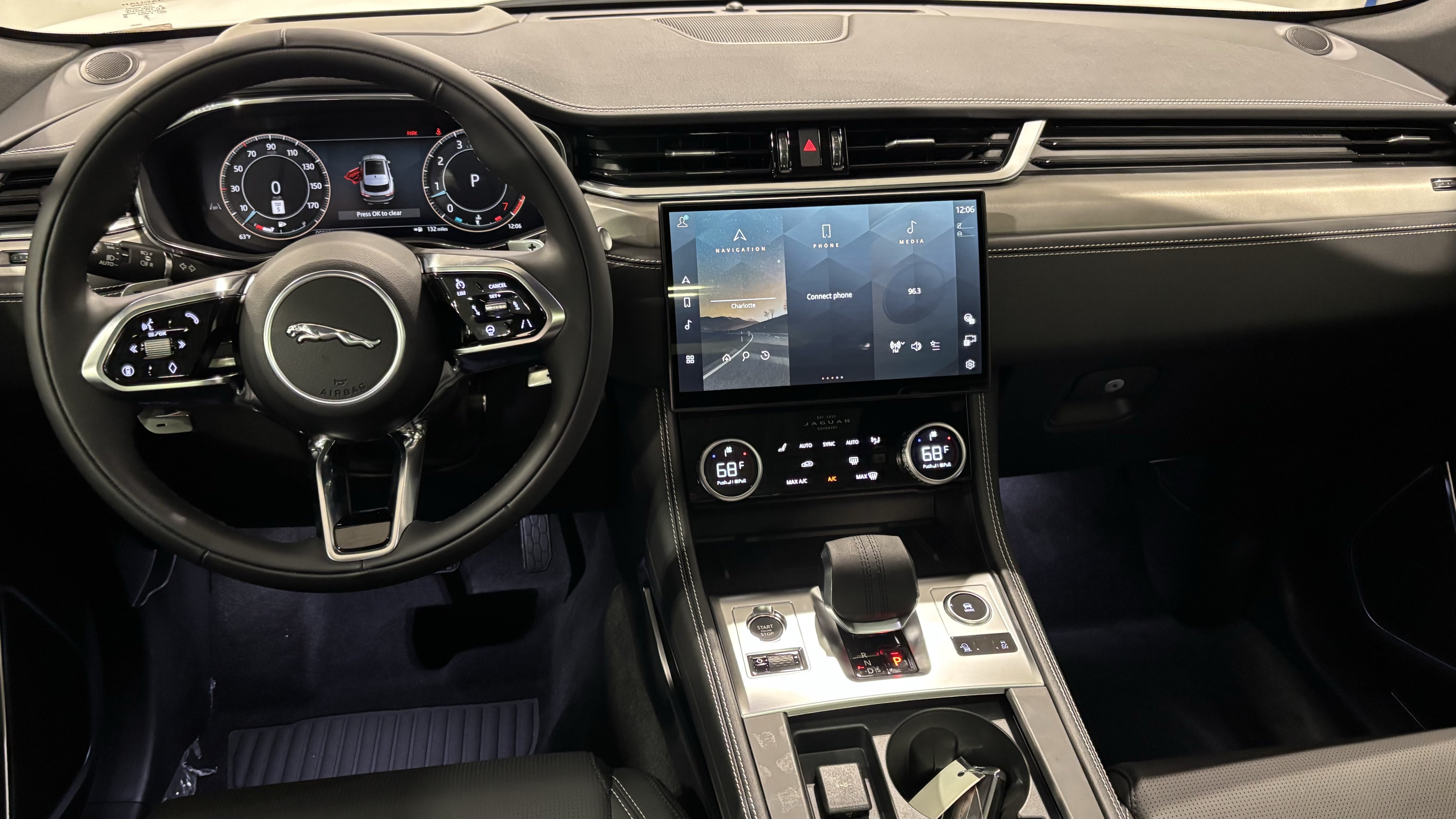 New 2026 Jaguar F-PACE R-Dynamic S AWD/4WD image 5