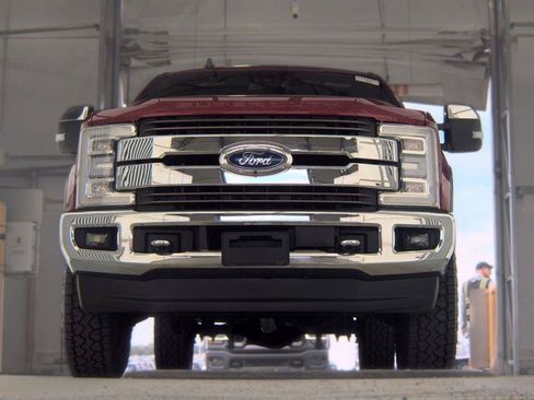 Used 2019 Ford F250 King Ranch w/ King Ranch Ultimate Package AWD/4WD image 3