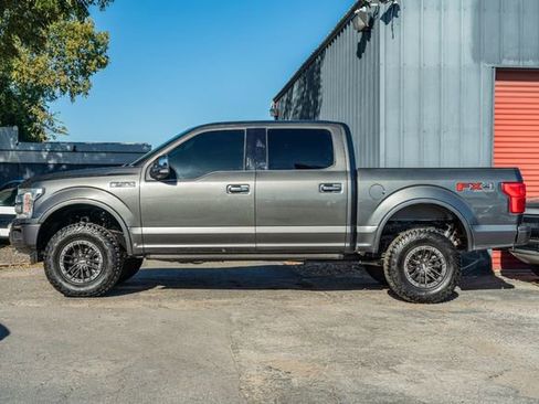 Used 2019 Ford F150 Platinum w/ Equipment Group 701A Luxury image 3