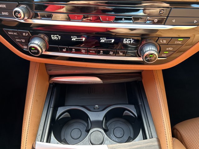 Certified 2023 BMW 540i w/ Dynamic Handling Package RWD image 10