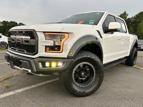 Used 2017 Ford F150 Raptor w/ Equipment Group 802A Luxury AWD/4WD image 2