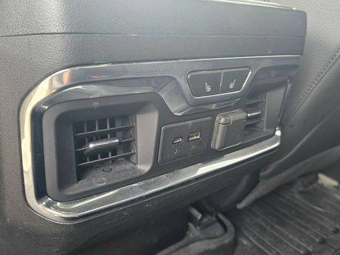 Used 2021 GMC Sierra 3500 Denali w/ Denali Ultimate Package AWD/4WD image 8