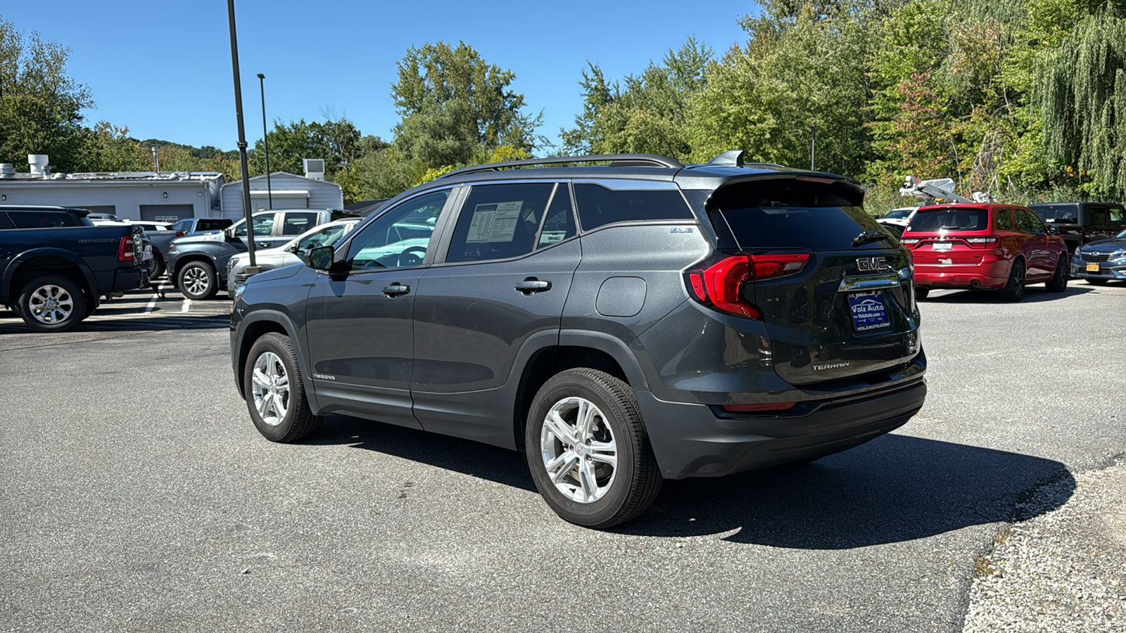 Used 2021 GMC Terrain SLE w/ Driver Convenience Package AWD/4WD image 8