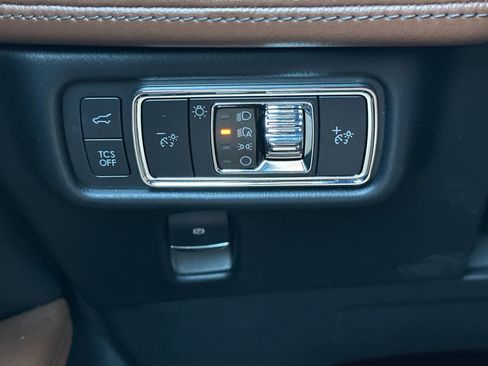 Used 2022 Lincoln Nautilus Reserve image 30