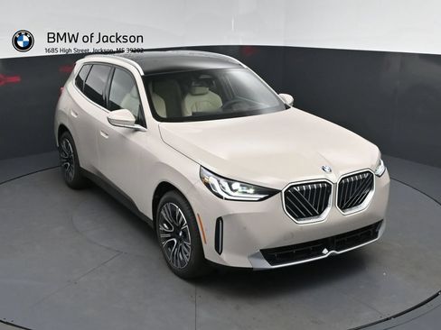 New 2026 BMW X3 xDrive30i w/ Premium Package AWD/4WD image 1