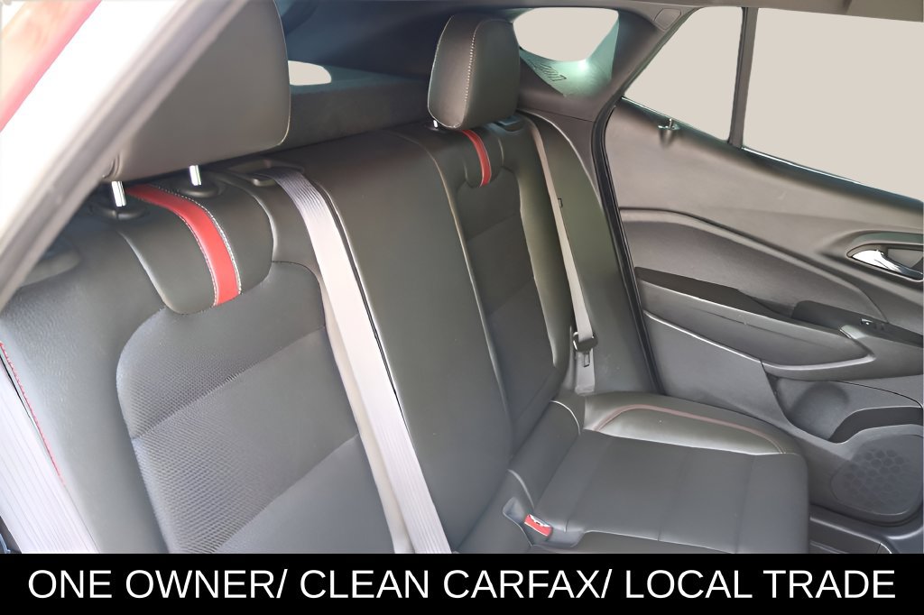 Used 2025 Chevrolet Trax RS FWD image 14