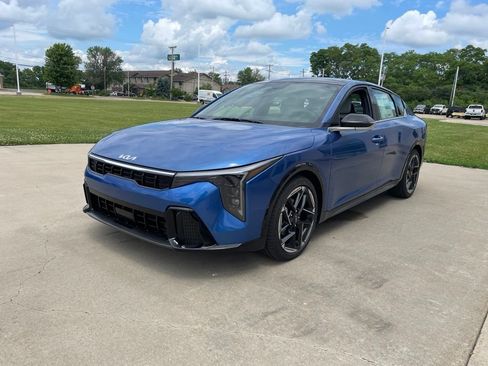 New 2026 Kia K4 GT-Line FWD image 2