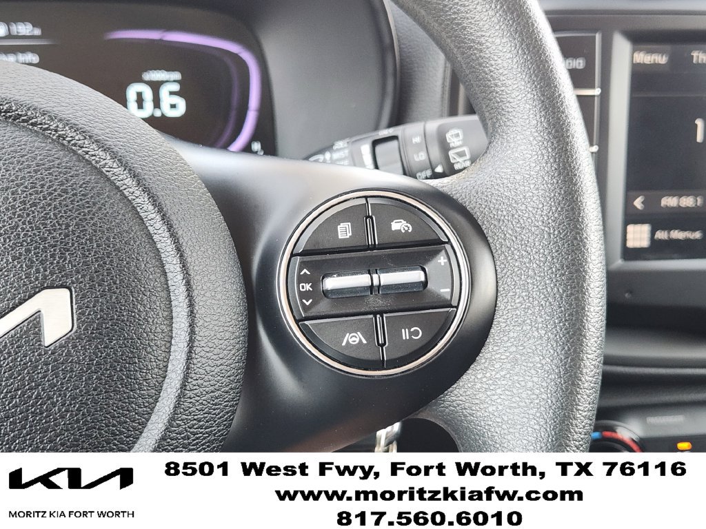 Used 2025 Kia Soul LX w/ LX Technology Package FWD image 29