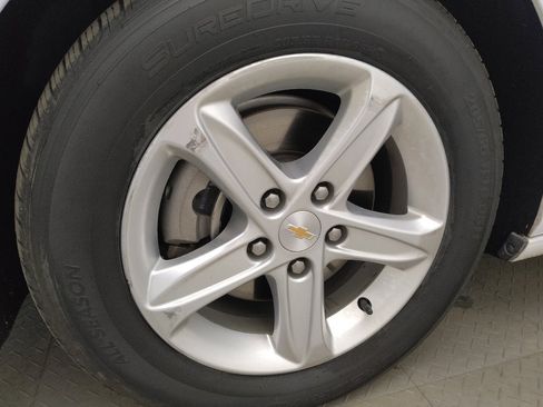 Used 2024 Chevrolet Malibu LS FWD image 31