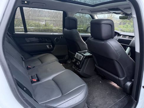 Used 2019 Land Rover Range Rover Long Wheelbase Supercharged image 25
