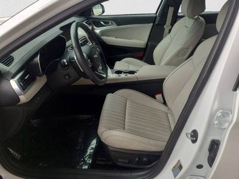 Used 2023 Genesis G70 2.0T w/ Sport Prestige Package image 11