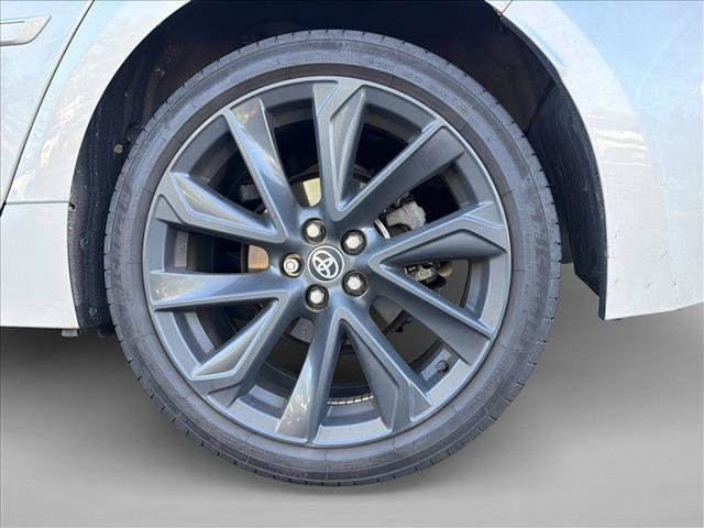 Used 2023 Toyota Corolla SE w/ Carpet Mat Package (TMS) FWD image 9